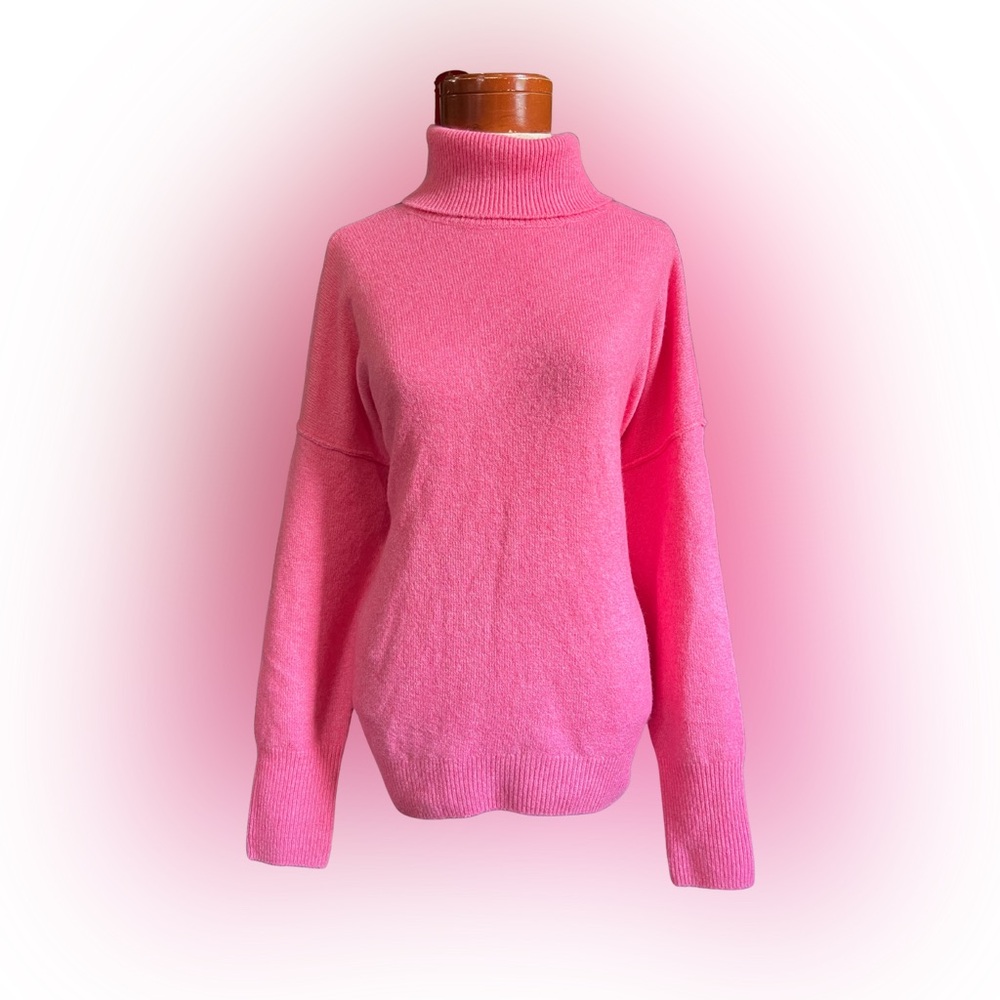 Vince Camuto Vibrant Pink Turtleneck Sweater Women’s Medium Soft & Cozy